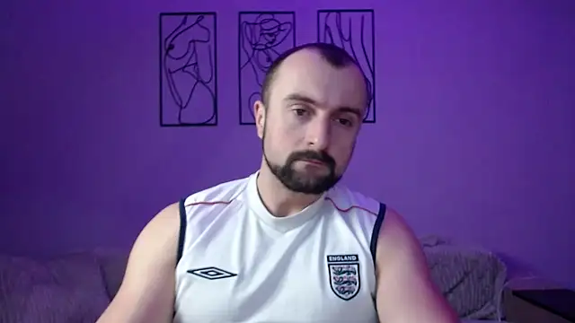 brindlefly6969 online show from December 10, 11:43 am