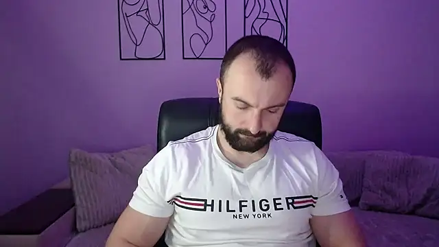 brindlefly6969 online show from December 20, 1:51 pm