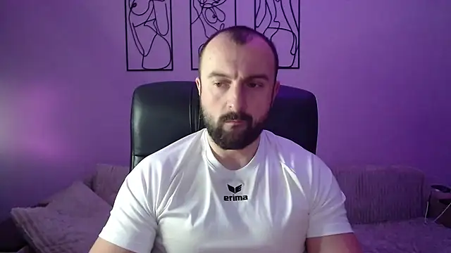 brindlefly6969 online show from January 17, 2:42 pm