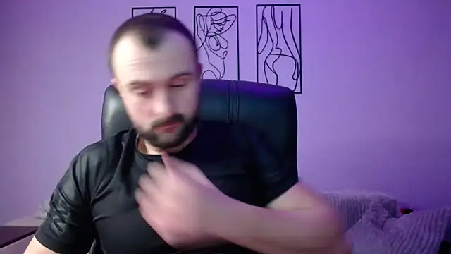 brindlefly6969 online show from January 18, 12:47 pm