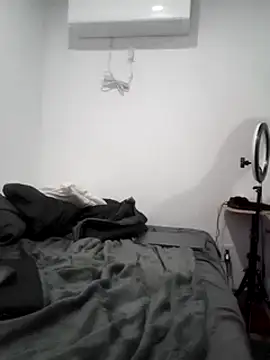 Iliketocooksquirt25 online show from March 11, 3:59 am