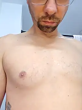 Iliketocooksquirt25 online show from March 12, 4:51 am