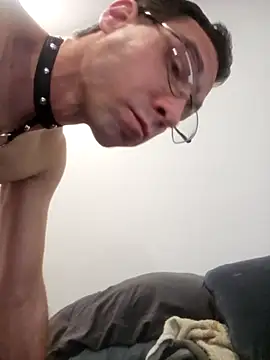 Iliketocooksquirt25 online show from March 9, 7:02 am