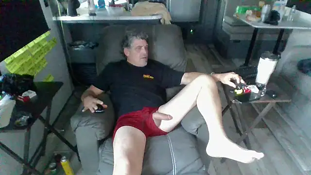 lateniter online show from October 31, 10:13 pm