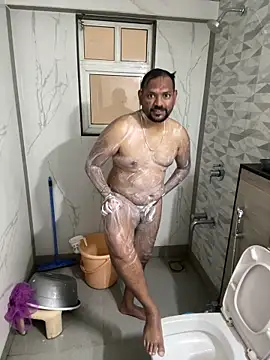 lovbombayduck11 online show from April 11, 3:46 am