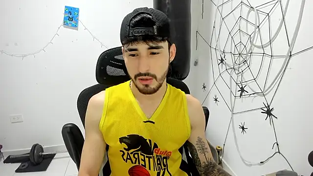 DmitriSanders online show from February 17, 1:26 am