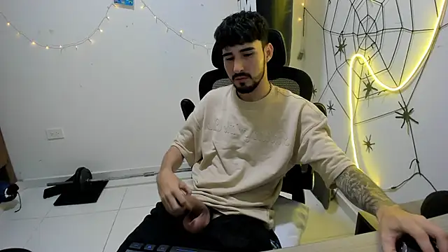 DmitriSanders online show from January 13, 12:59 am