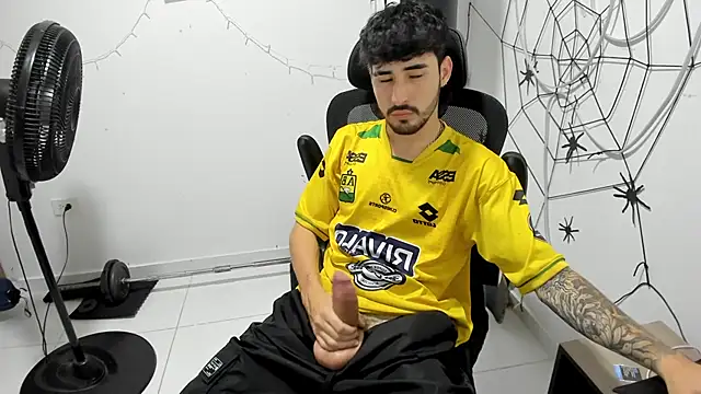 DmitriSanders online show from February 22, 4:25 am