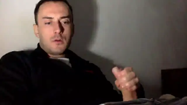 Snapshot of mainnrd chatting on October 18, 3:11 am mainnrd online show from October 18, 3:11 am