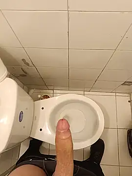 sebaspenegrande2002 online show from June 26, 7:27 pm