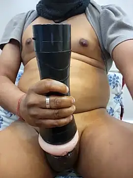 uttam19 online show from February 20, 3:45 am