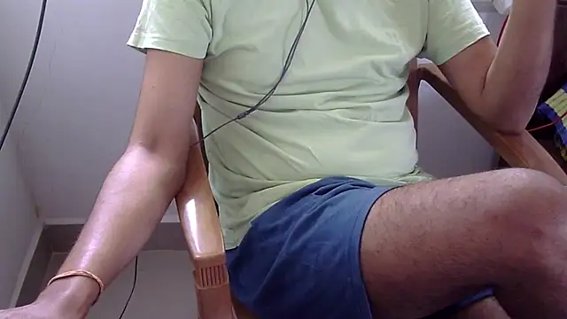 The SHY uncut online show from March 2, 5:54 am