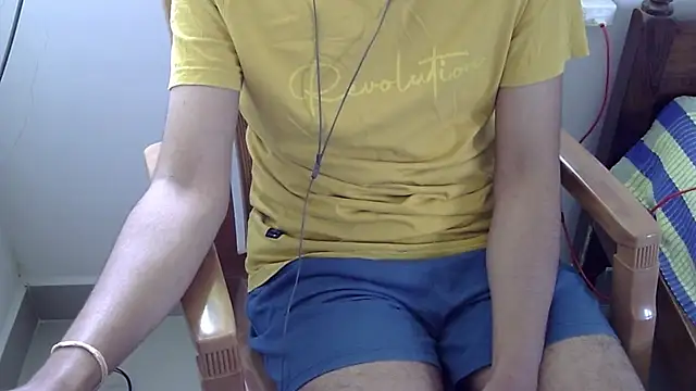 The SHY uncut online show from September 27, 4:43 am