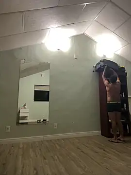 MiddlingAffluent online show from April 24, 2:25 am