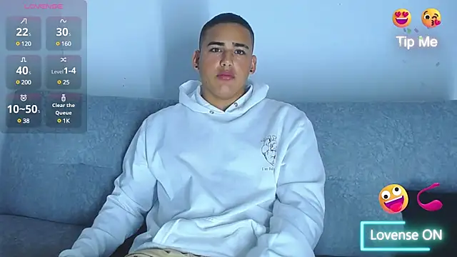 Latino Junge online show from January 6, 12:46 pm