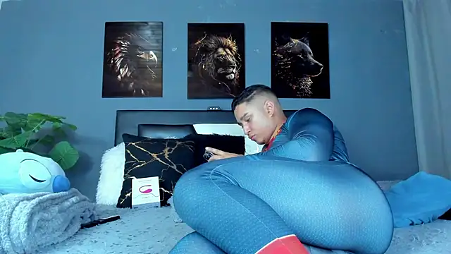 francesco evan online show from November 4, 9:49 pm