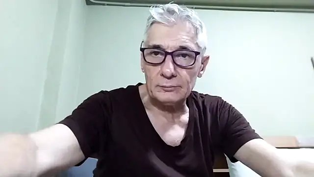 BIGUNCUTHARDCOCK online show from December 3, 11:16 am