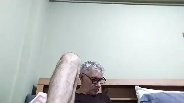 BIGUNCUTHARDCOCK online show from November 2, 1:10 am