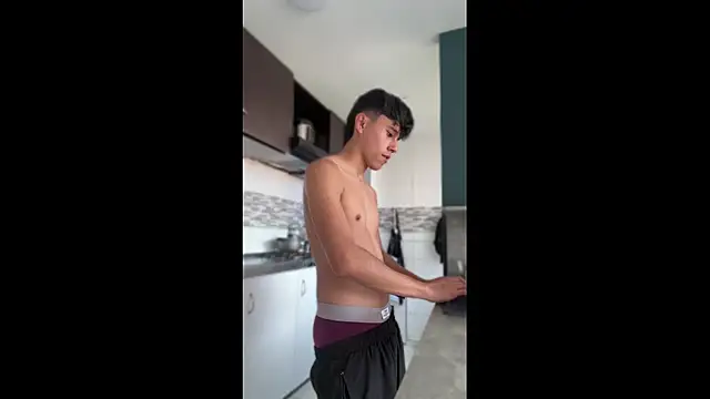 Angel esteban fx online show from April 9, 9:10 pm