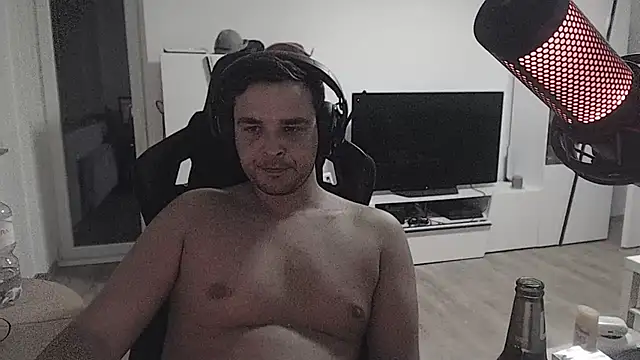 SharkLuigi online show from October 25, 11:39 pm