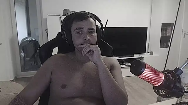 SharkLuigi online show from October 17, 4:11 pm