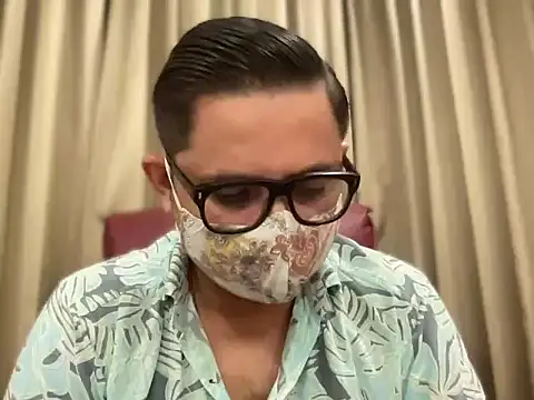 Snapshot of slavekinky001 chatting on September 10, 6:50 pm slavekinky001 online show from September 10, 6:50 pm