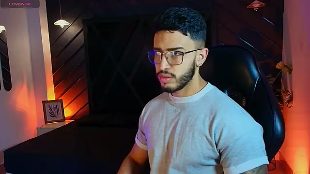 Liam Kleiin online show from April 16, 11:21 am