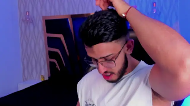 Liam Kleiin online show from February 20, 11:45 am