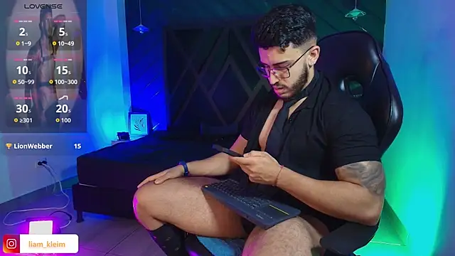 Liam Kleiin online show from April 14, 11:54 am