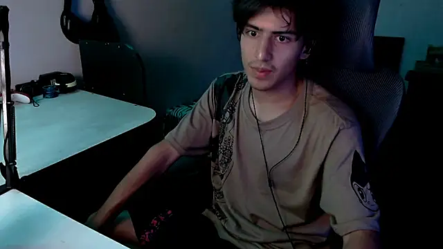 Thieves9 online show from December 6, 8:05 am