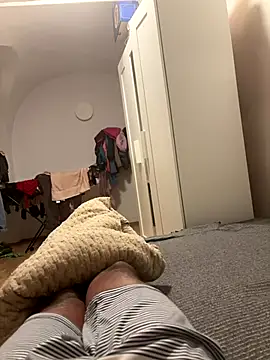 maleesa online show from October 25, 4:09 pm