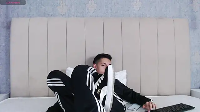 thiago19s online show from February 11, 7:16 pm