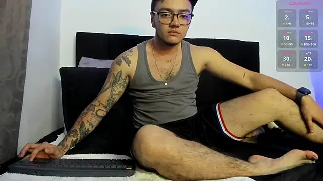 male pussy online show from March 26, 4:27 am