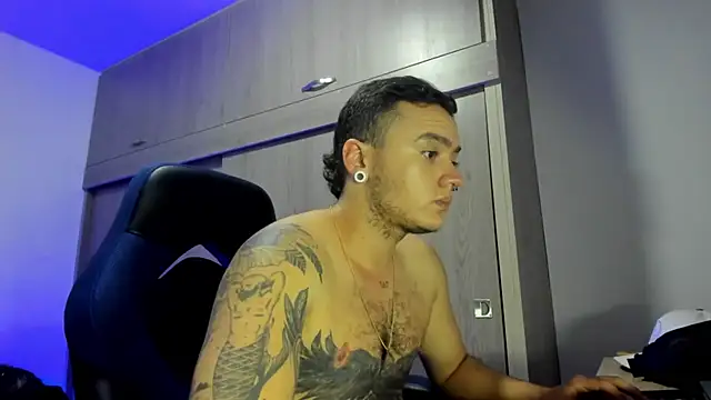 male pussy online show from February 10, 3:11 am