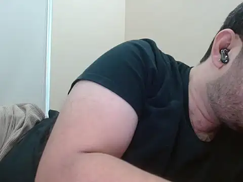 robintoit online show from November 22, 4:56 am