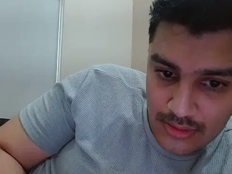 robintoit online show from April 14, 2:22 am