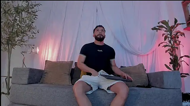 bruno woods online show from October 23, 11:40 pm