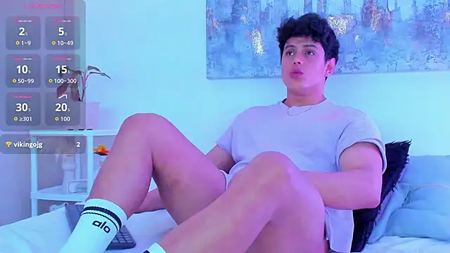 arminjones1 online show from December 16, 6:09 am