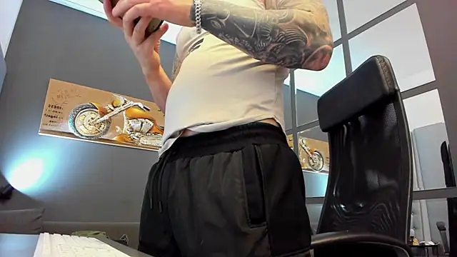 AronGrant online show from February 22, 9:23 am