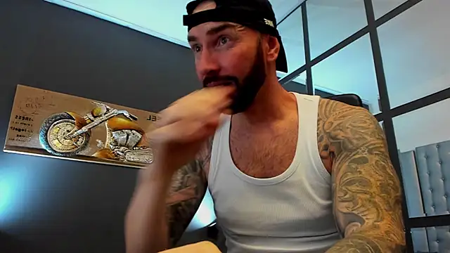 AronGrant online show from October 20, 11:25 am