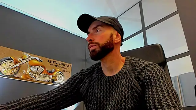 AronGrant online show from March 22, 11:15 am