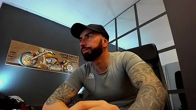 AronGrant online show from December 6, 9:43 am