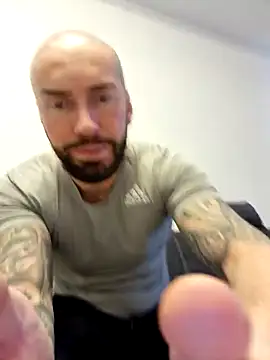 AronGrant online show from February 9, 11:47 am