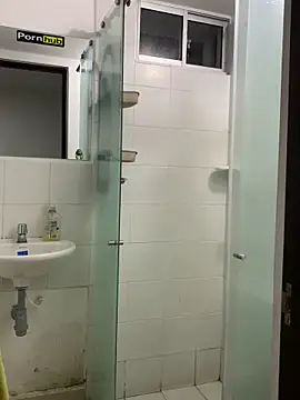 JovenDesobediente online show from April 23, 4:17 am