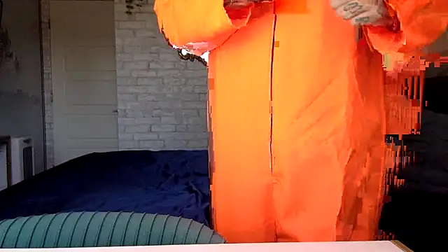 Snapshot of Xslk101 chatting on October 31, 9:29 pm Xslk101 online show from October 31, 9:29 pm