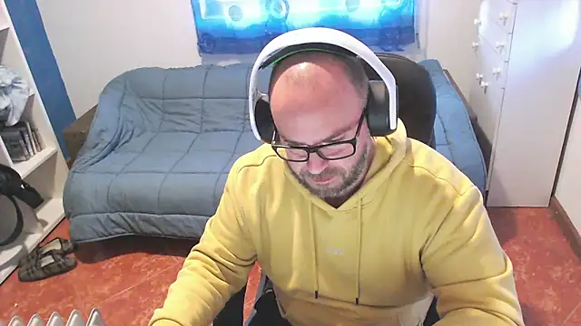 ravingr4d4 online show from March 17, 9:12 am