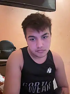 lacikaboyy online show from February 6, 10:10 pm