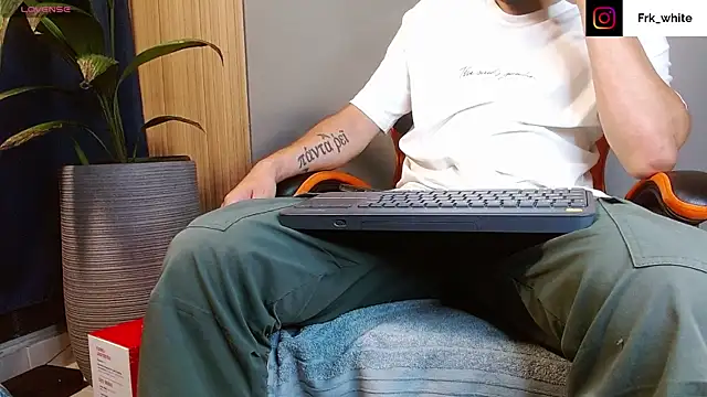 Mr WhiteCock online show from September 19, 11:37 pm