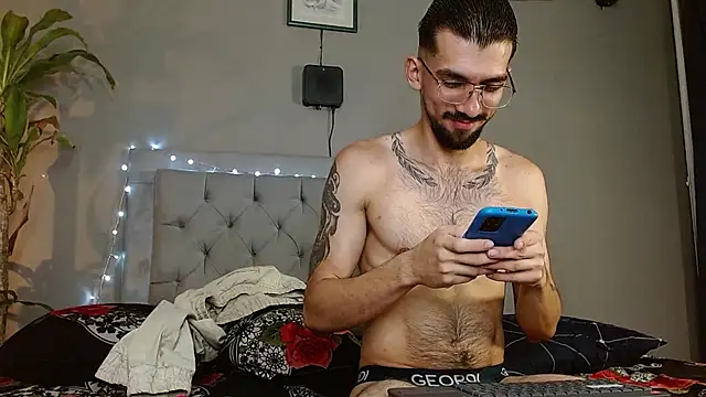 Mr WhiteCock online show from February 27, 12:52 am