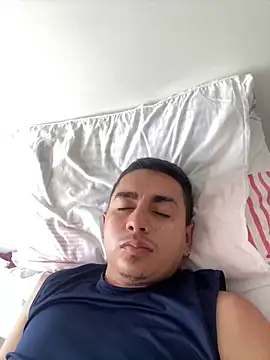 Snapshot of DanielGomez9 chatting on January 26, 8:34 pm DanielGomez9 online show from January 26, 8:34 pm